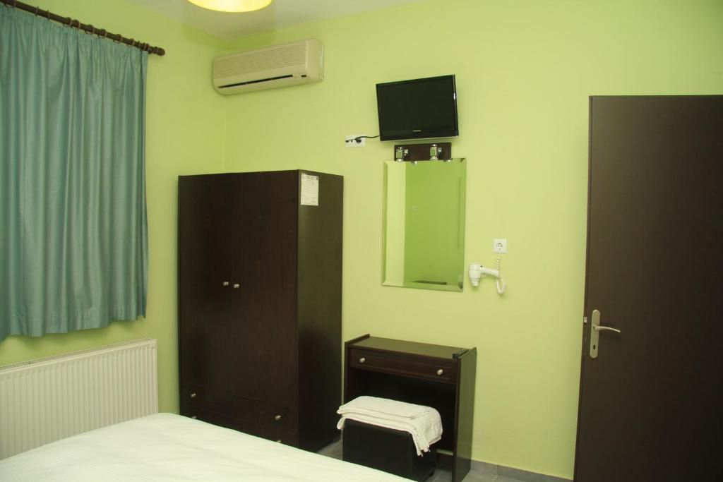 One Bedroom Apartment