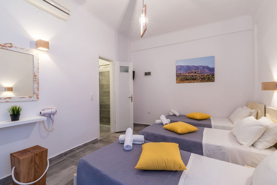Triple Room