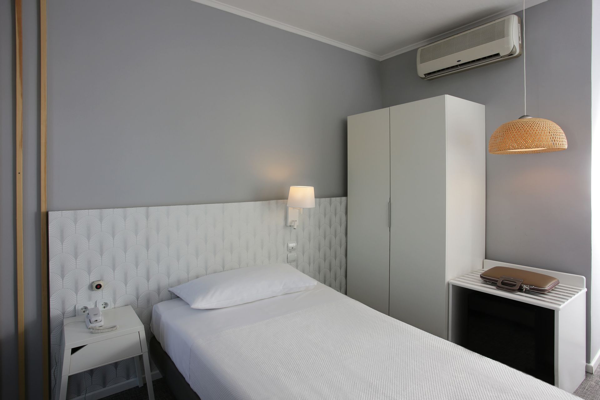 Single Room with Balcony & City View