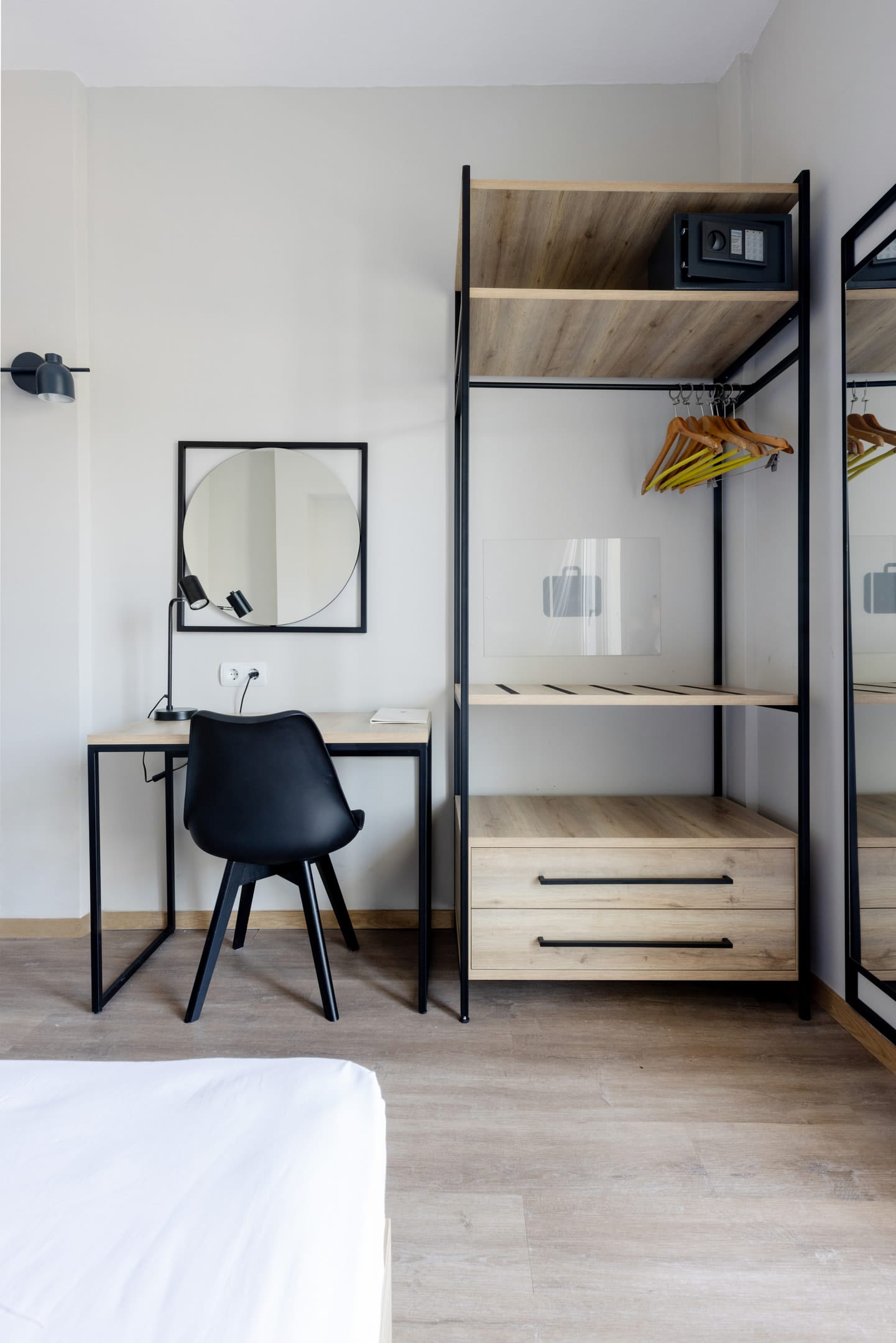 Single Room with Balcony & City View