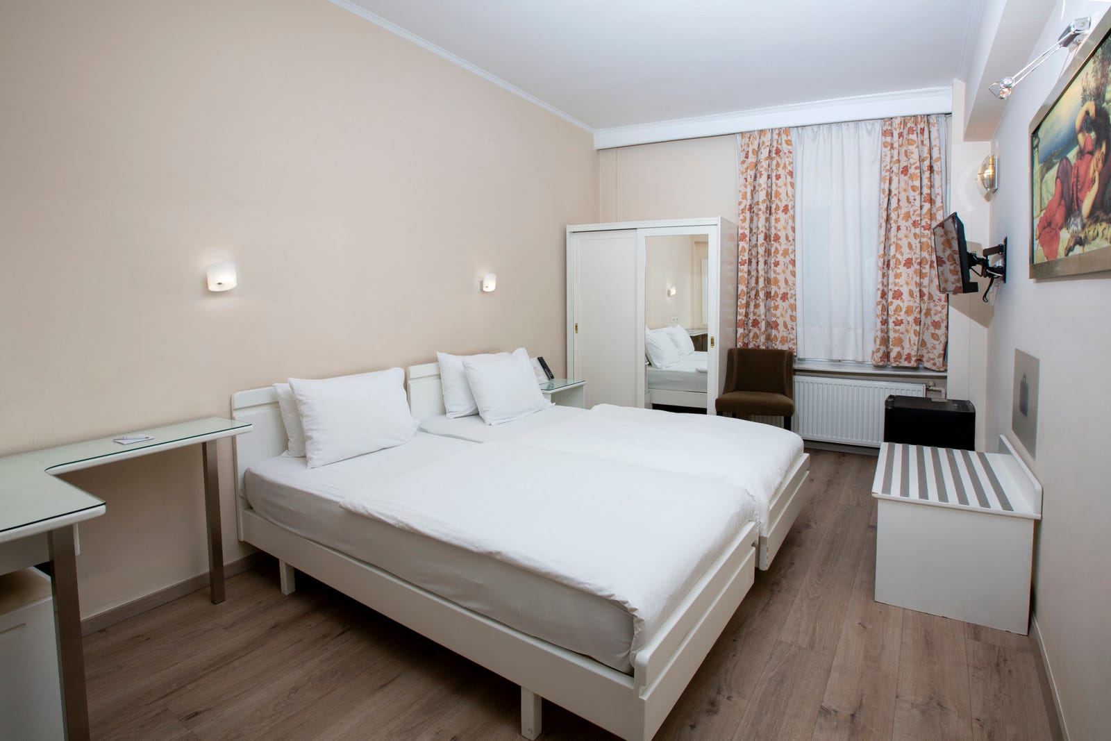 Twin Room Interior View