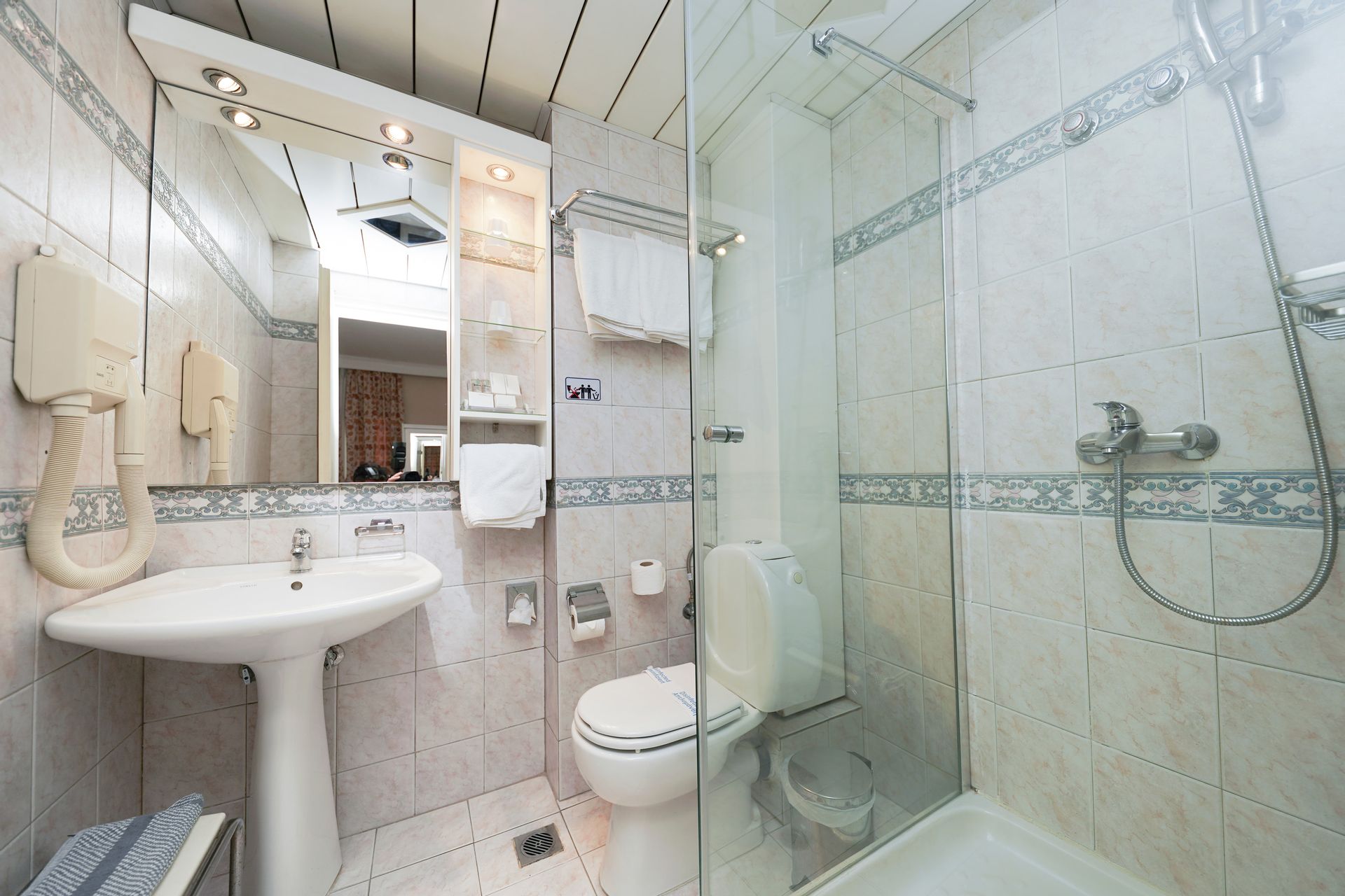 Twin Room Interior View