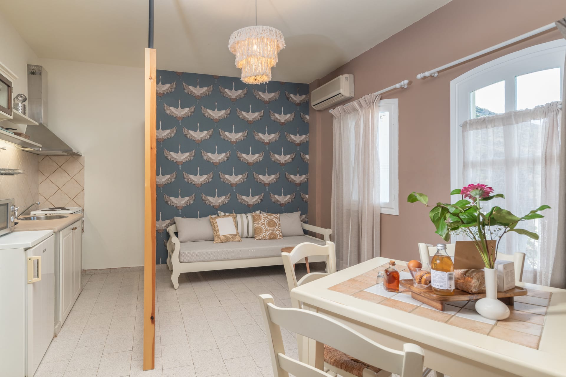 One Bedroom Apartment with Sea View