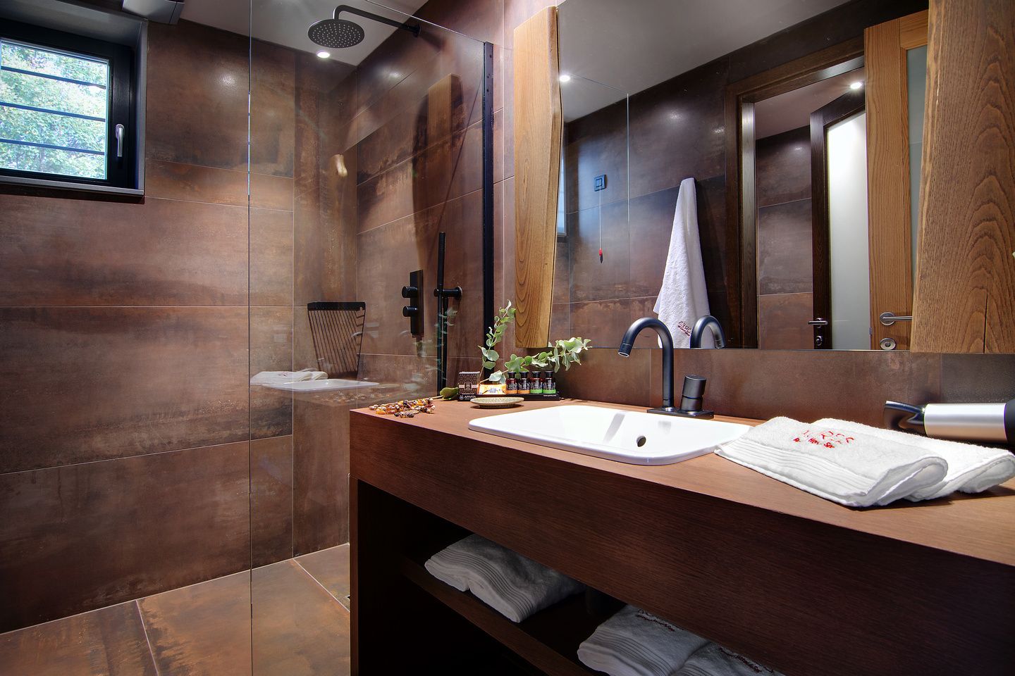 Deluxe Family Suite