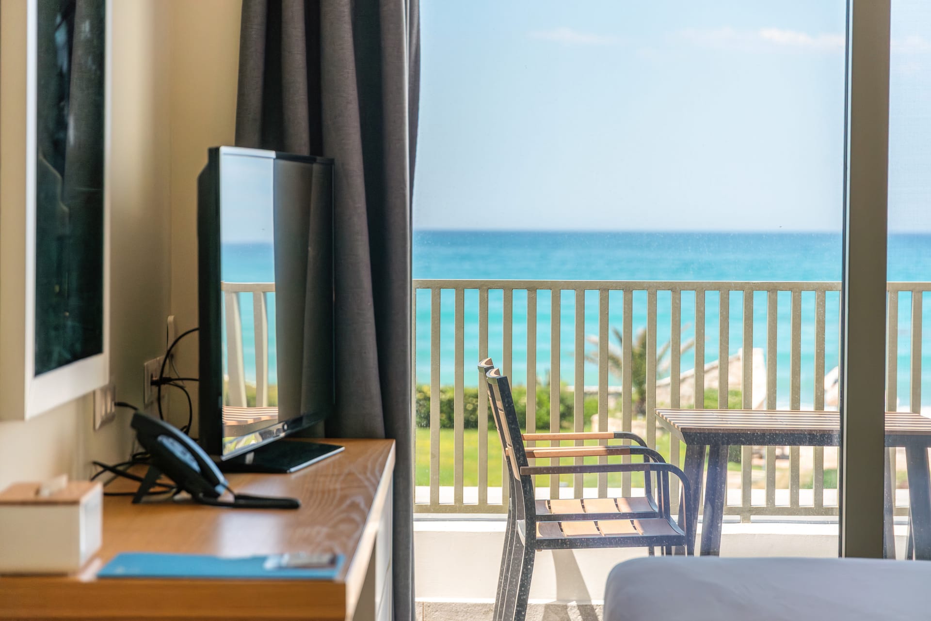 Deluxe Suite with Sea View