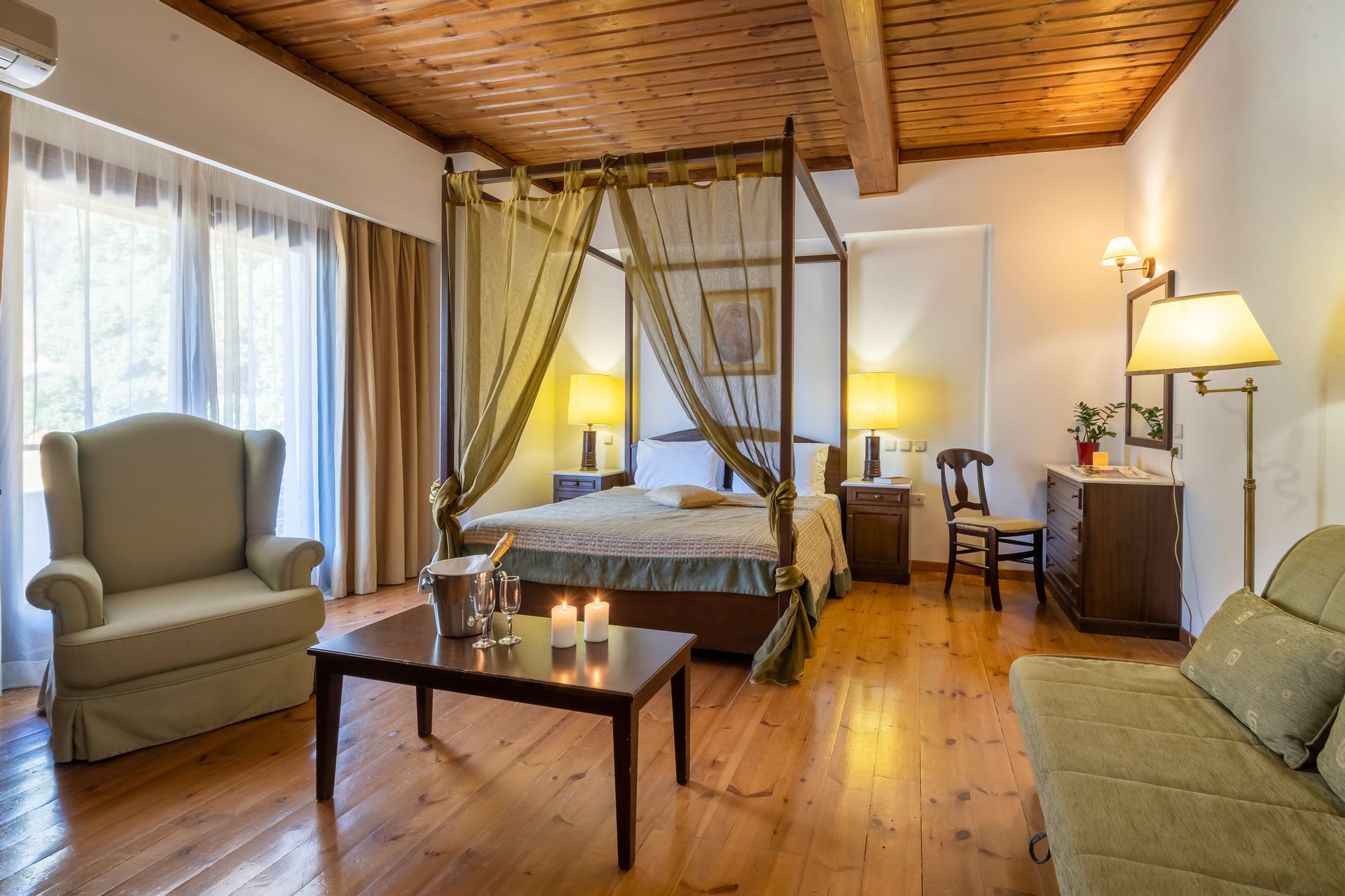 Triple Mini Suite Chalet