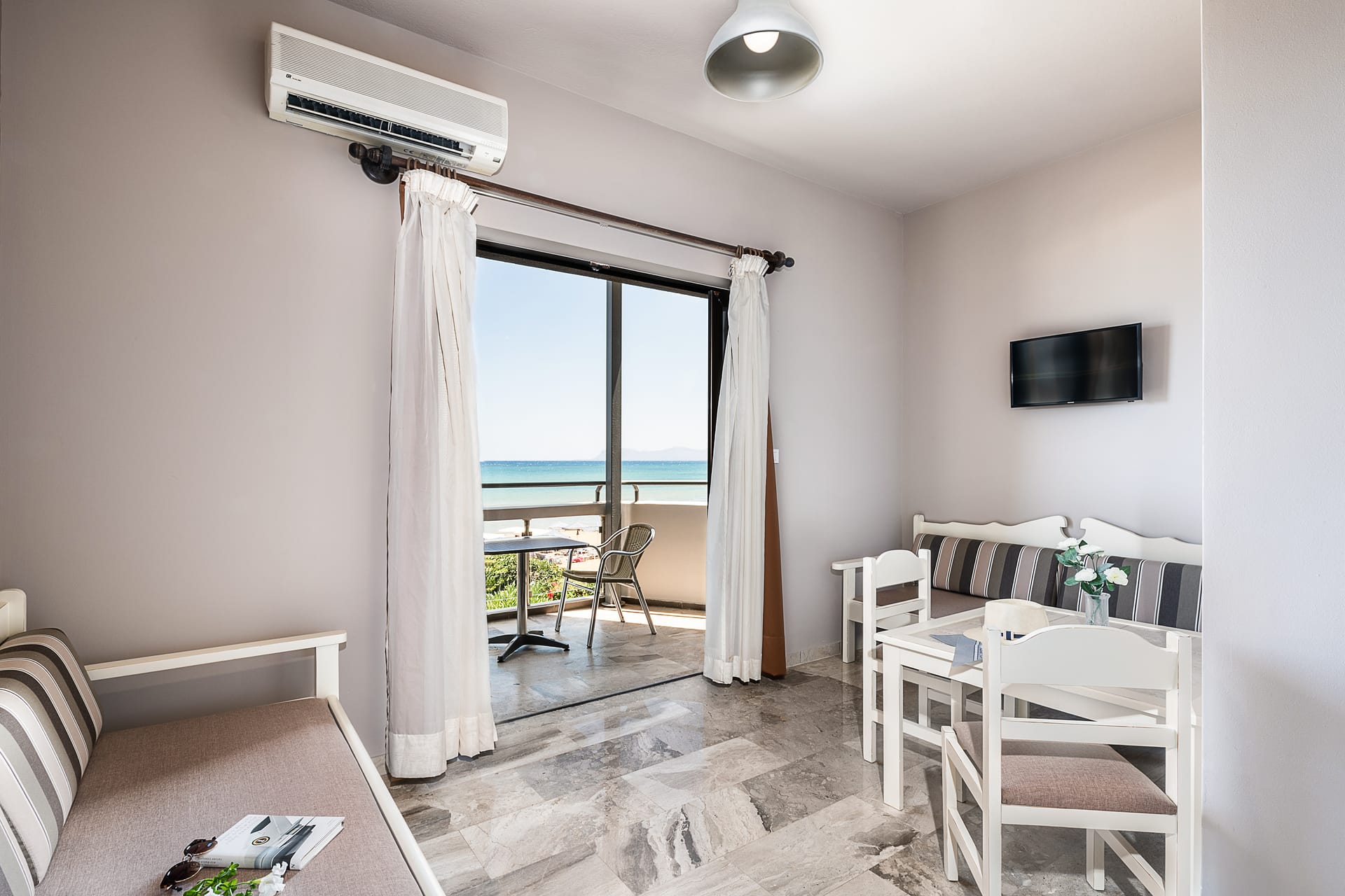 Superior One Bedroom Sea view