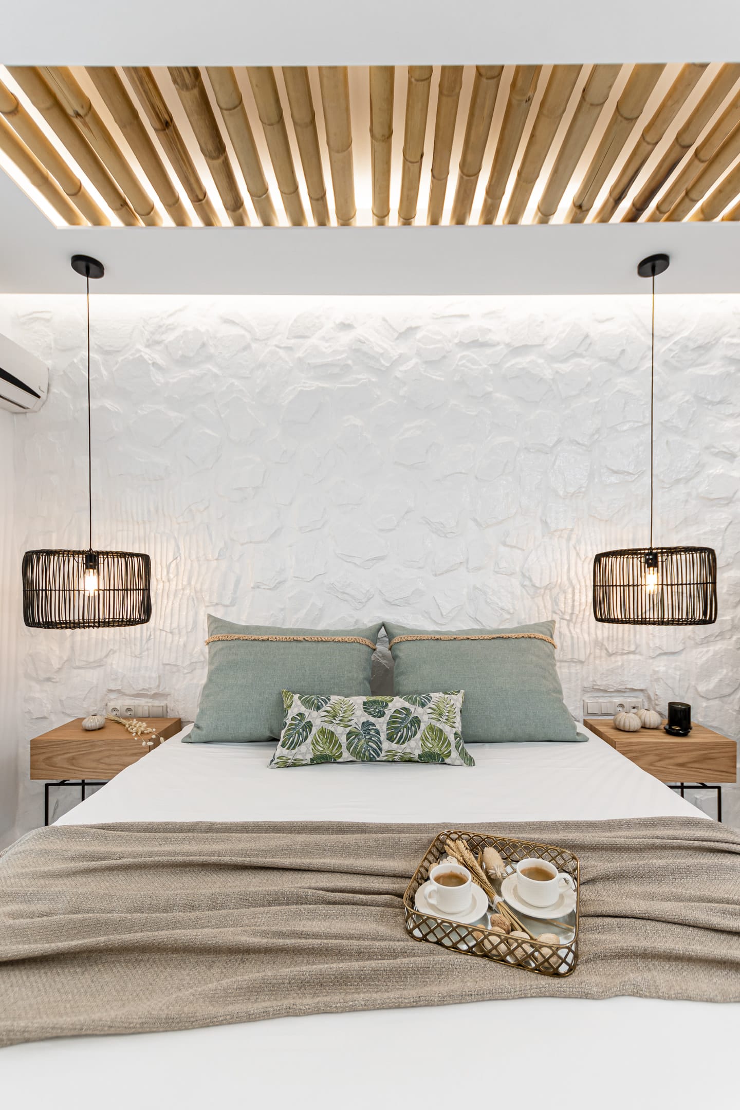 Deluxe Double with Hot Tub