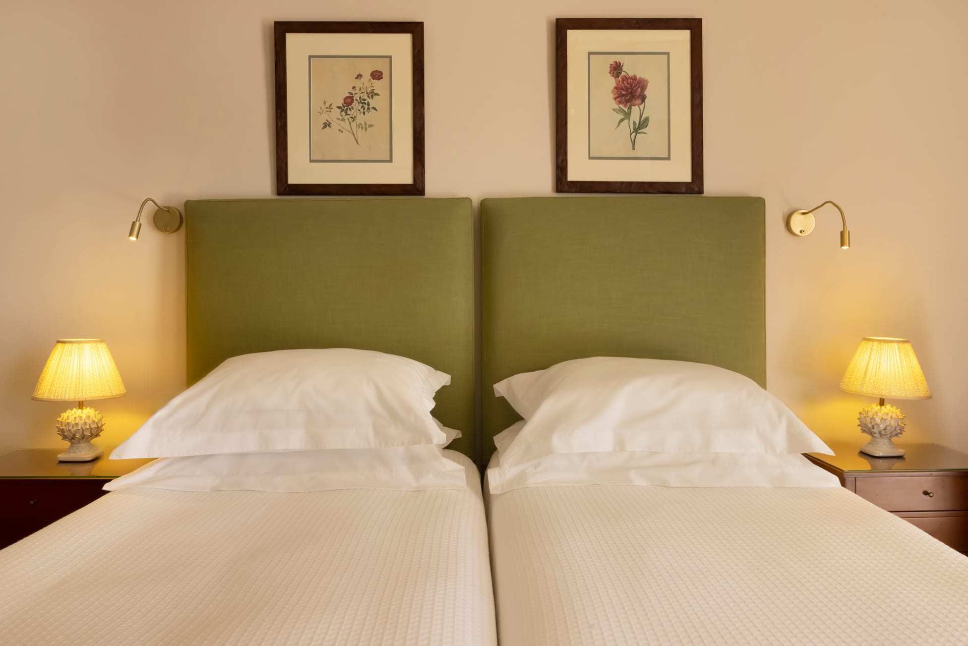 Standard Twin Room with Sea View