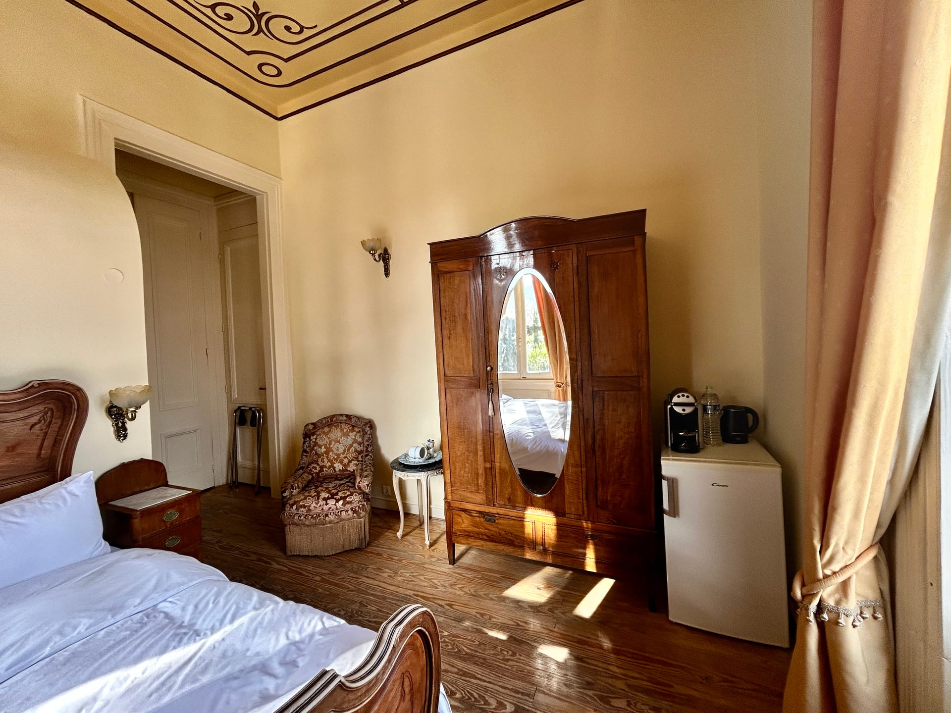 Mansion Junior Suite with Partial Sea View