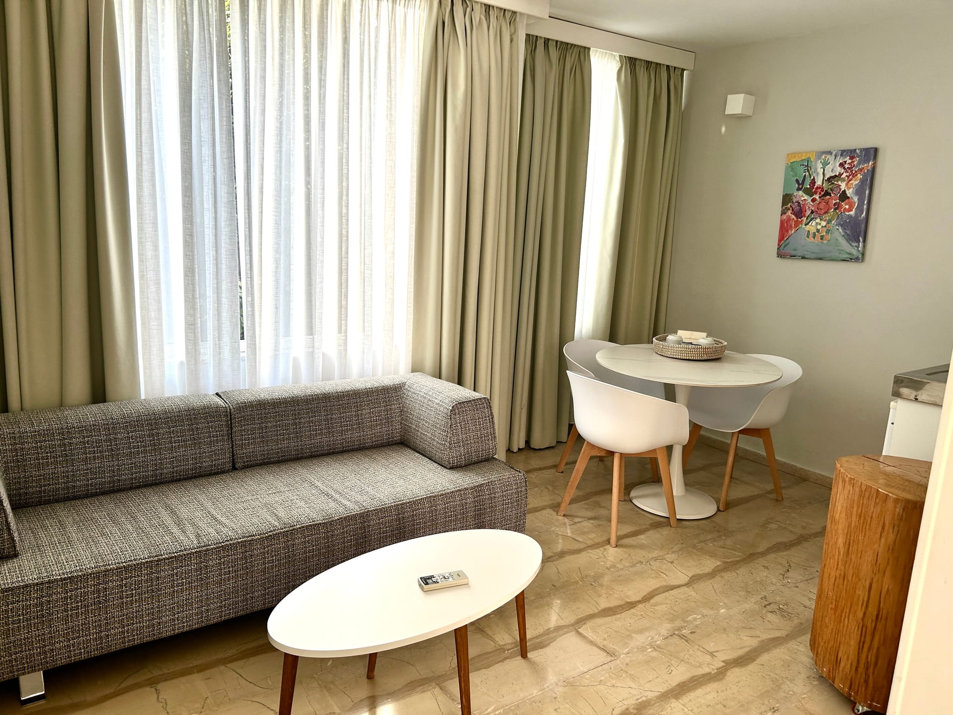 One Bedroom Apartment with Garden View