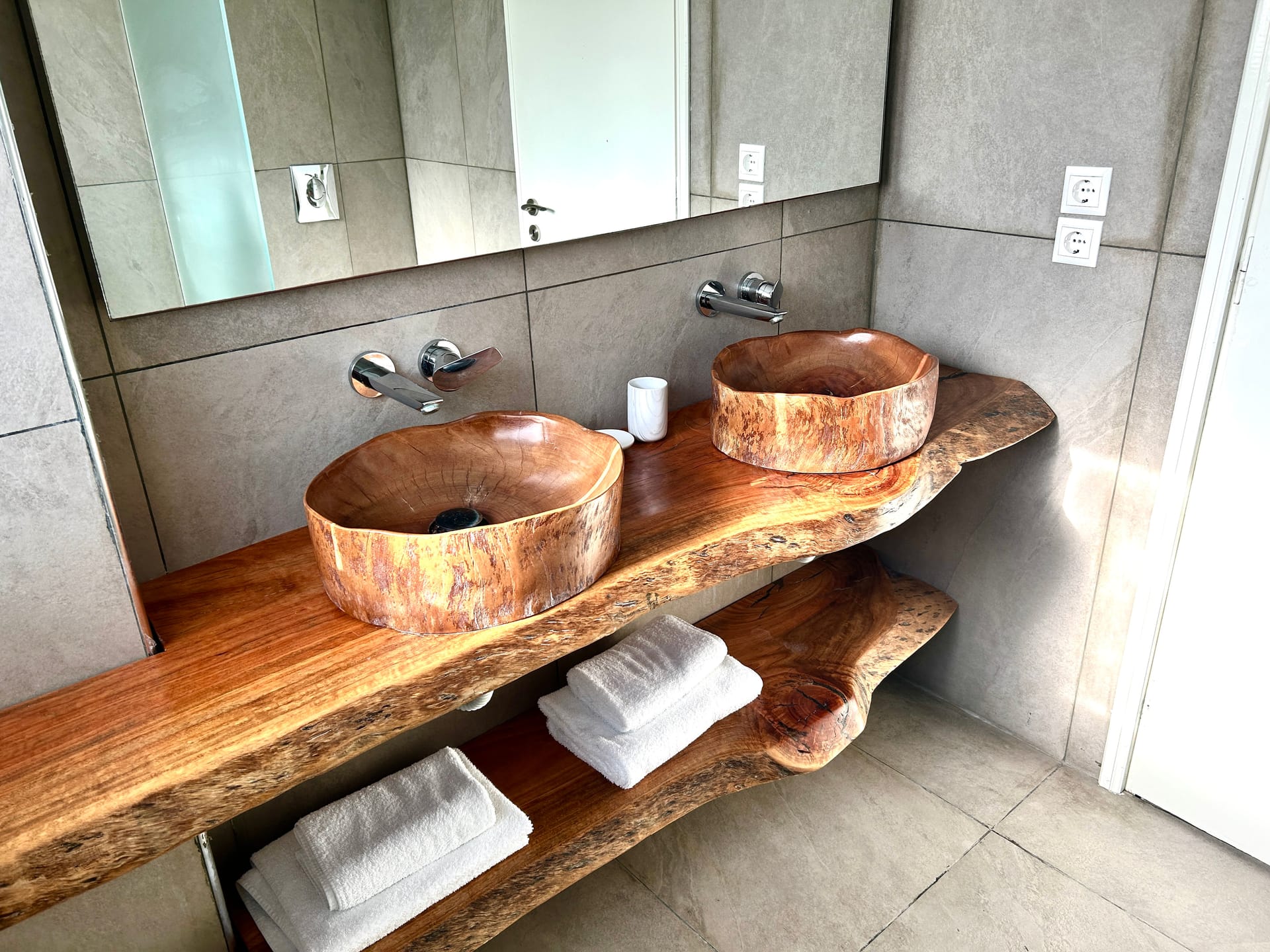 One Bedroom Apartment with Garden View