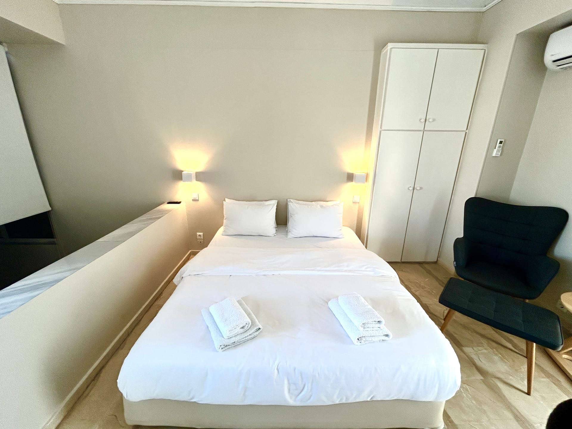 Master Apartment with Pool or Garden View - Split Level