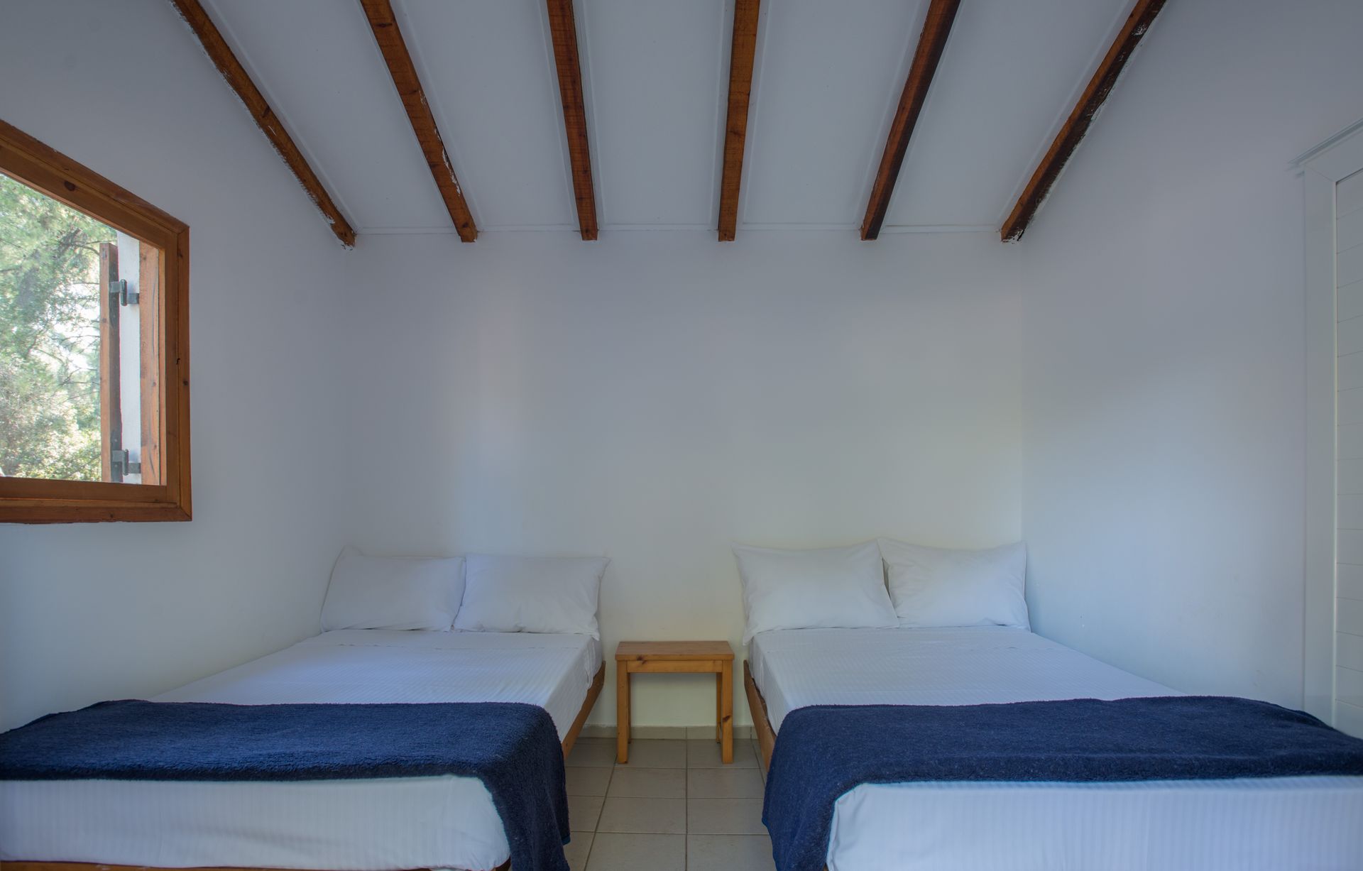 Hut - Ξενώνας