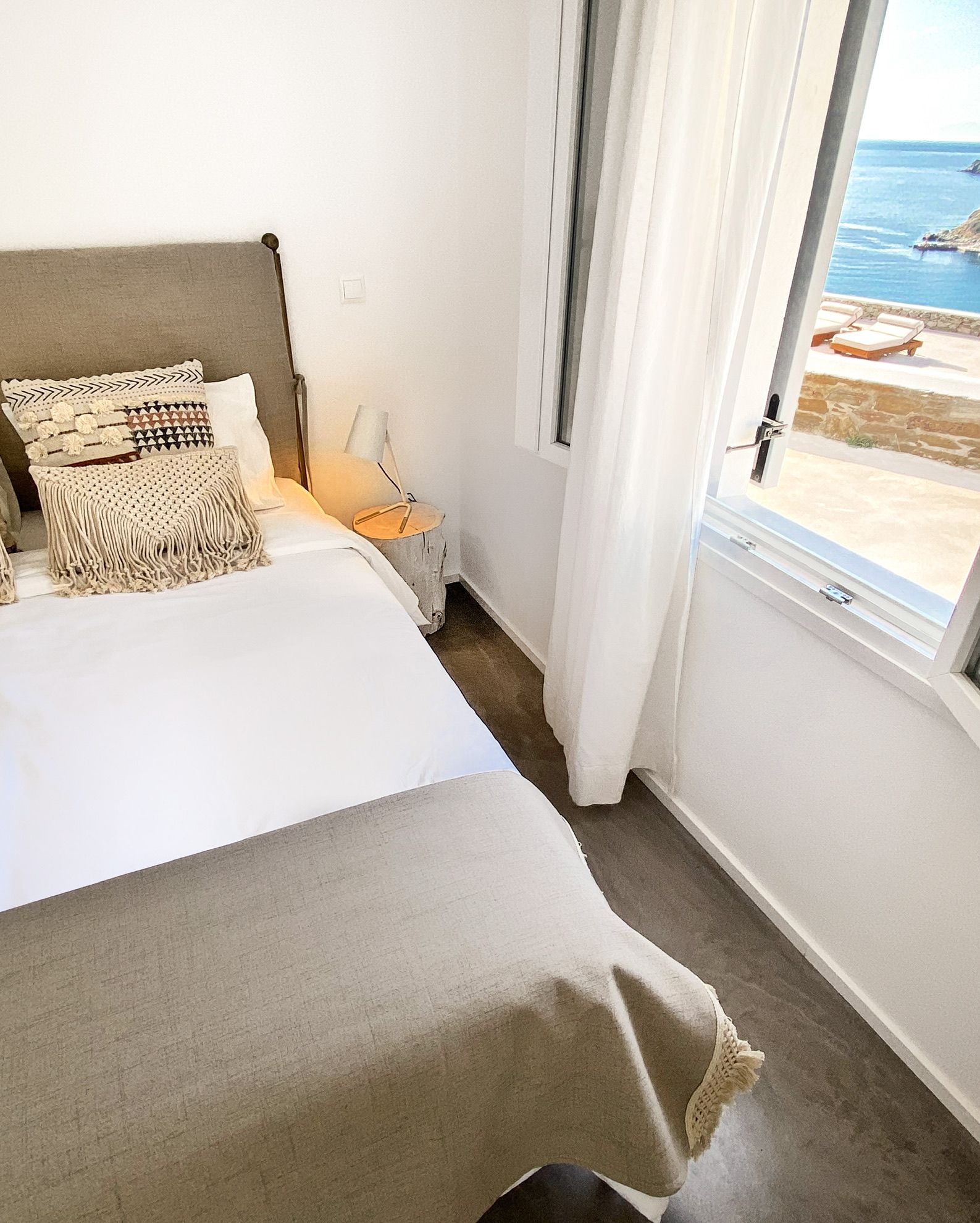 Pino Suite with Sea View