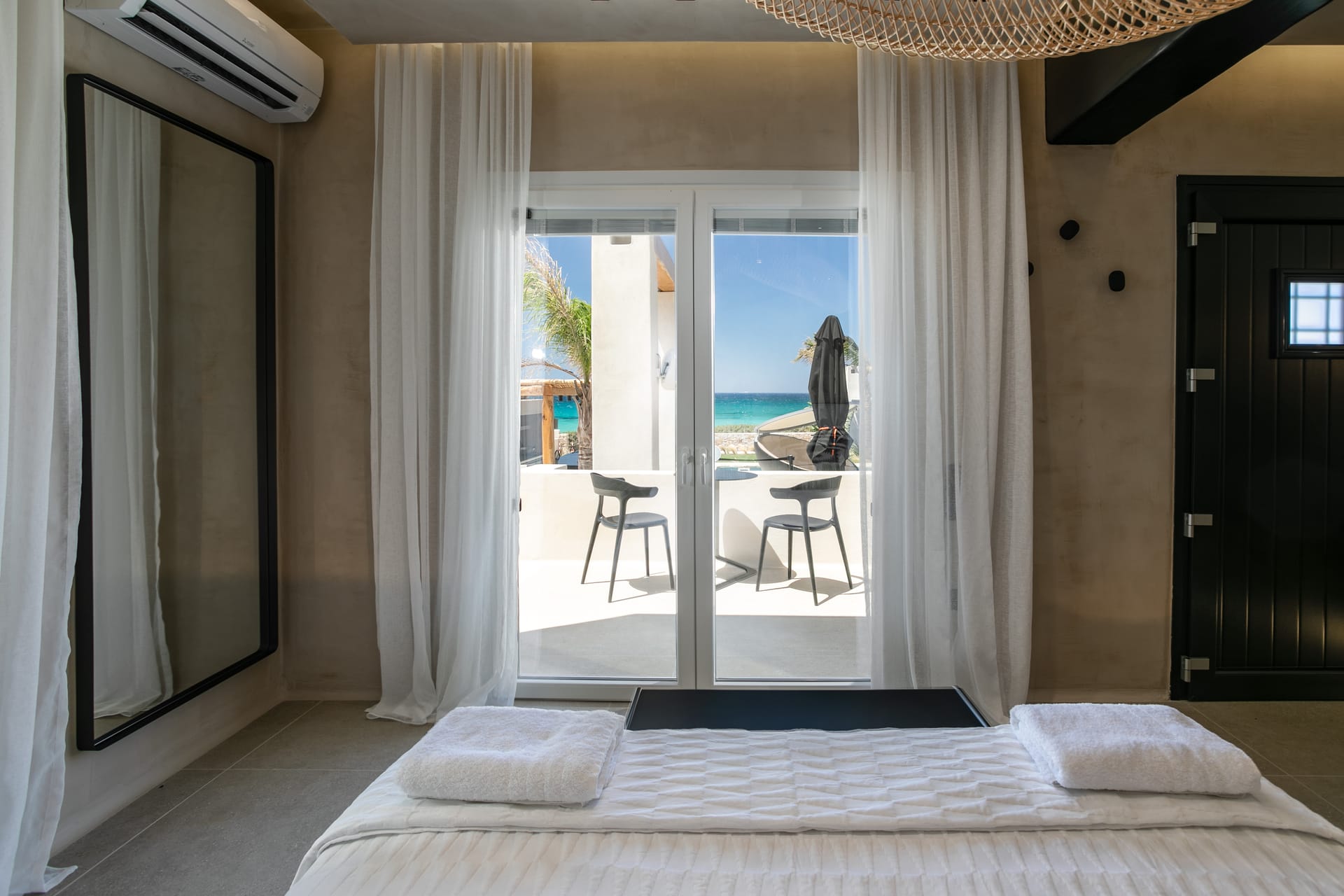 Superior Sea View 2-Room Residence with Outdoor Hot Tub