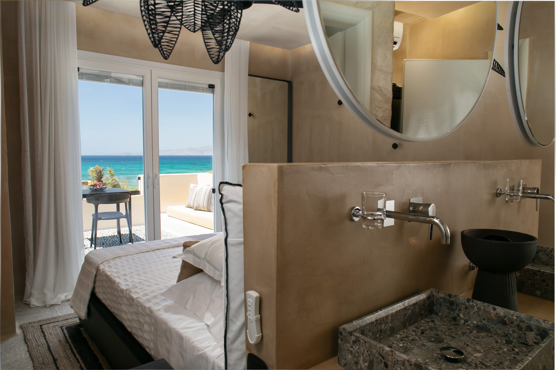 Diamond 2 Bedroom Sea View Residence with Outdoor Hot Tub