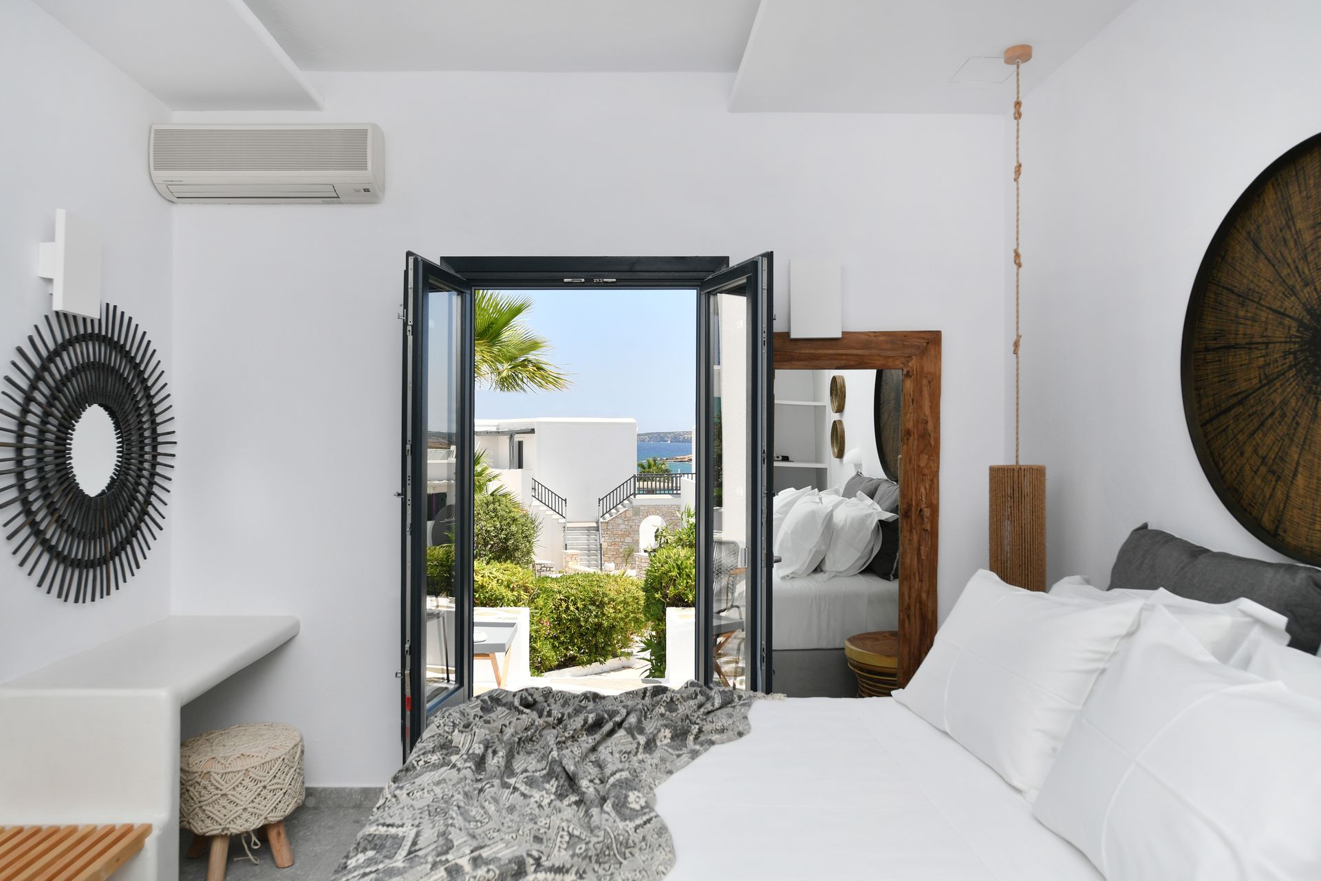 Deluxe Double Side Sea View