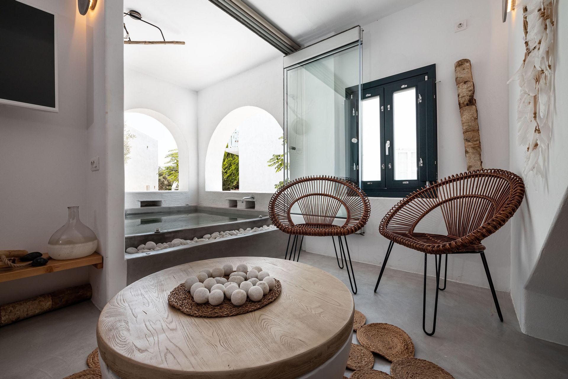 Honeymoon Suite Outdoor Hot Tub