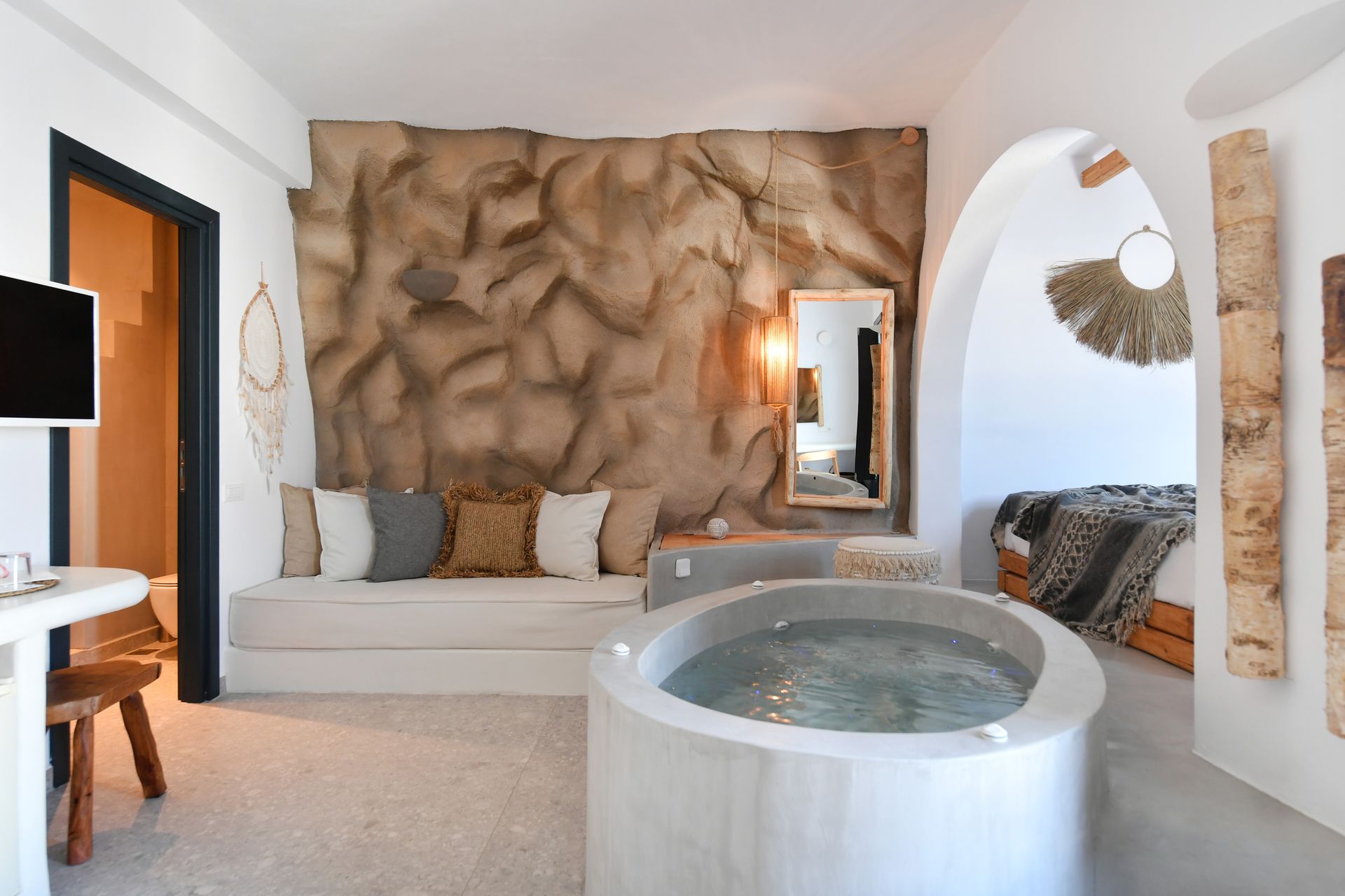 Upbeat Spa Suite Side Sea View