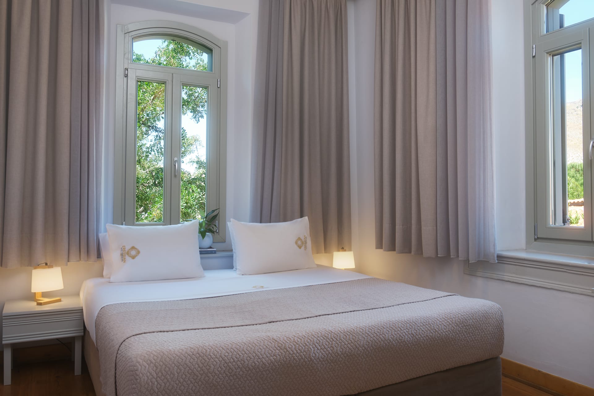 Maria - Deluxe Double