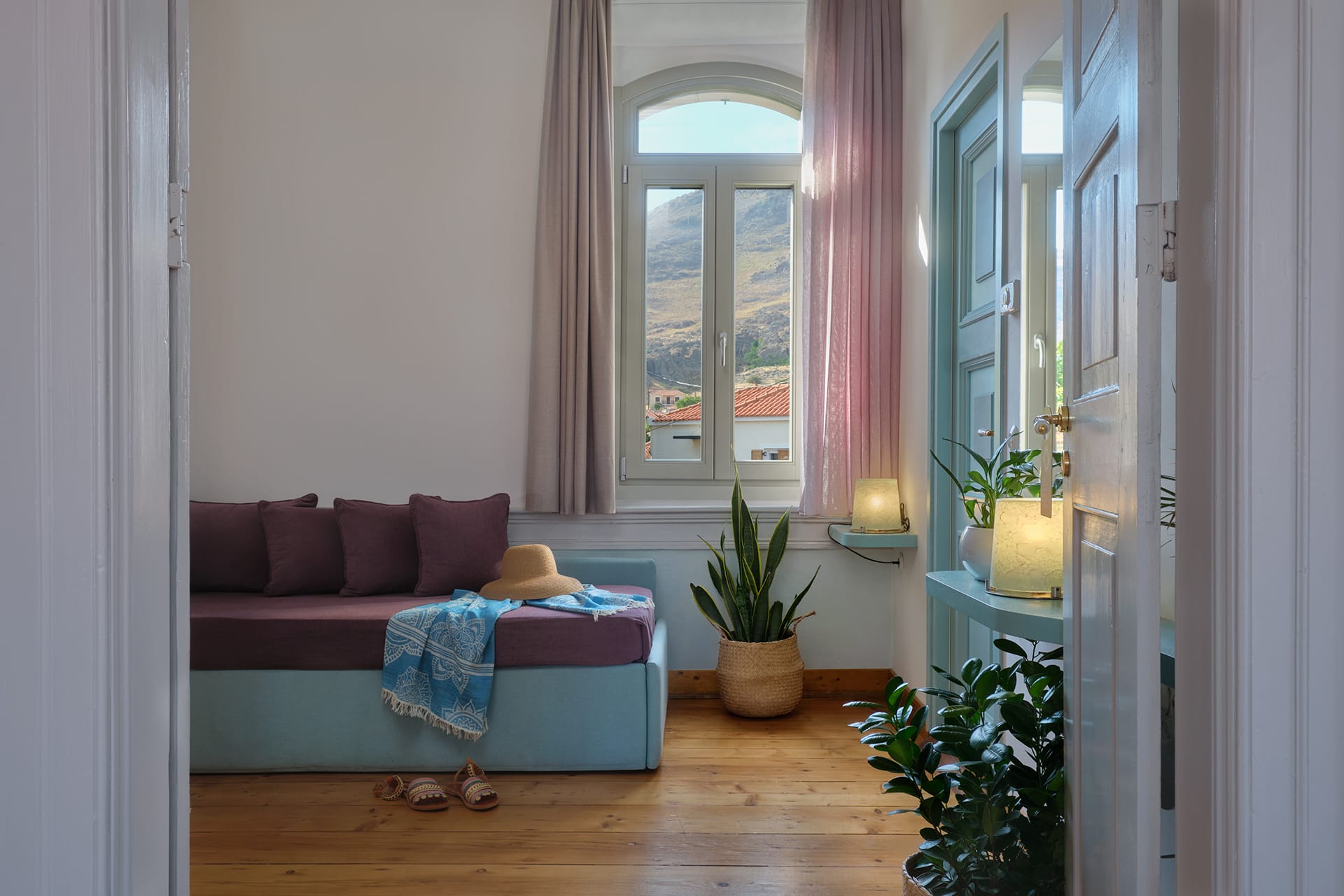 Sappho Masterpiece Golden Acorns Suite