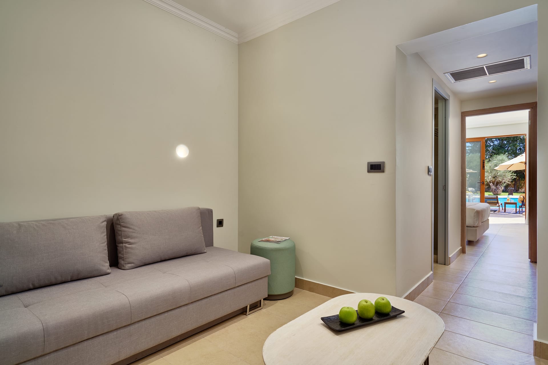 Suite with Sharing Pool & Garden View (private Jacuzzi)