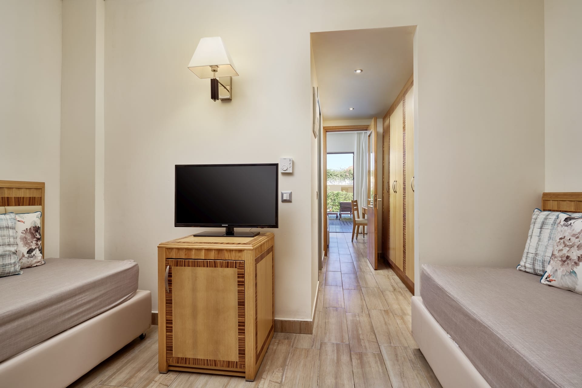 Family Suite with Private Pool &amp; Garden View