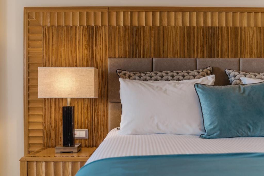 Family Suite with Private Pool Beachfront