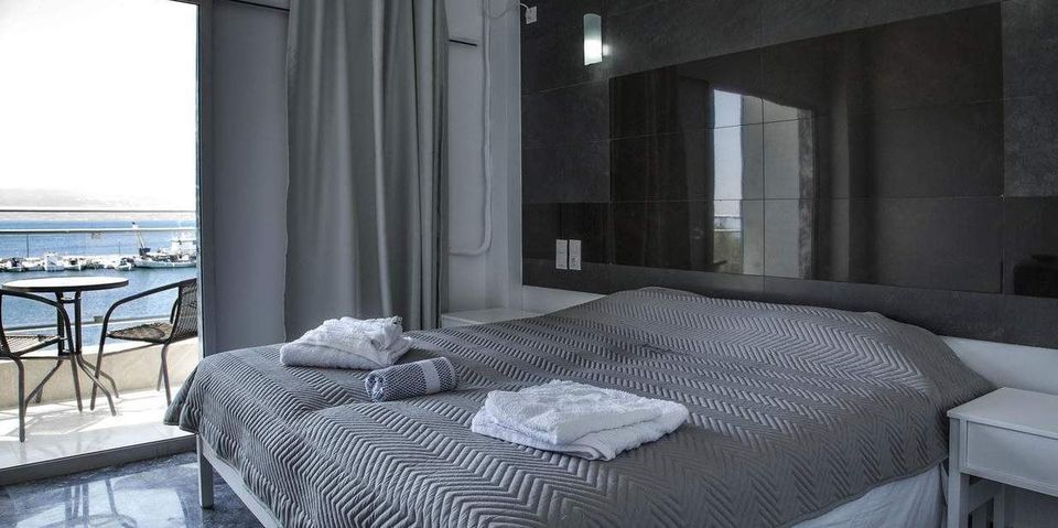 Deluxe Double Pool & Sea View