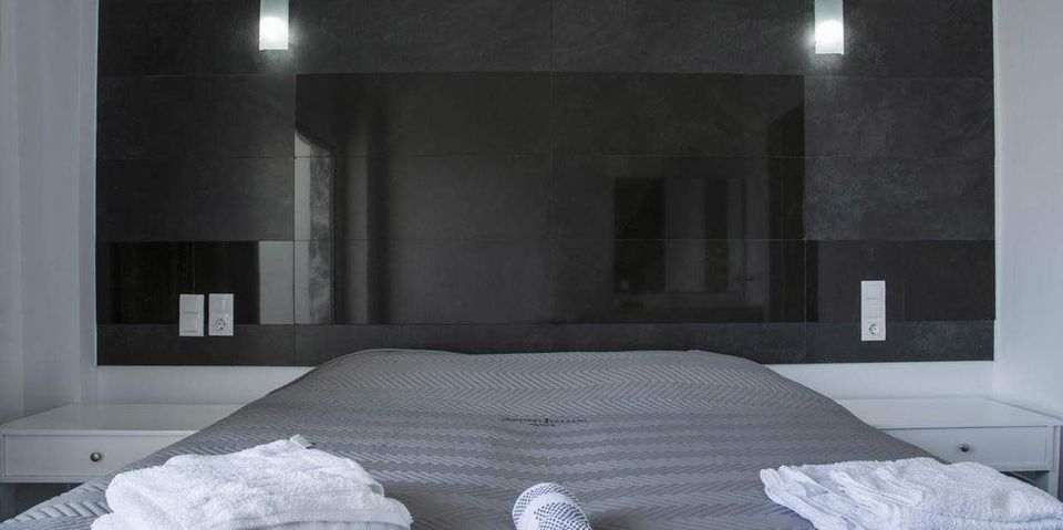 Deluxe Double Pool & Sea View