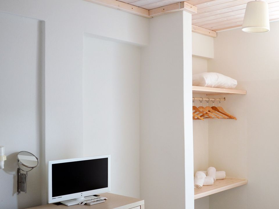 Classic Quadruple Room with Balcony