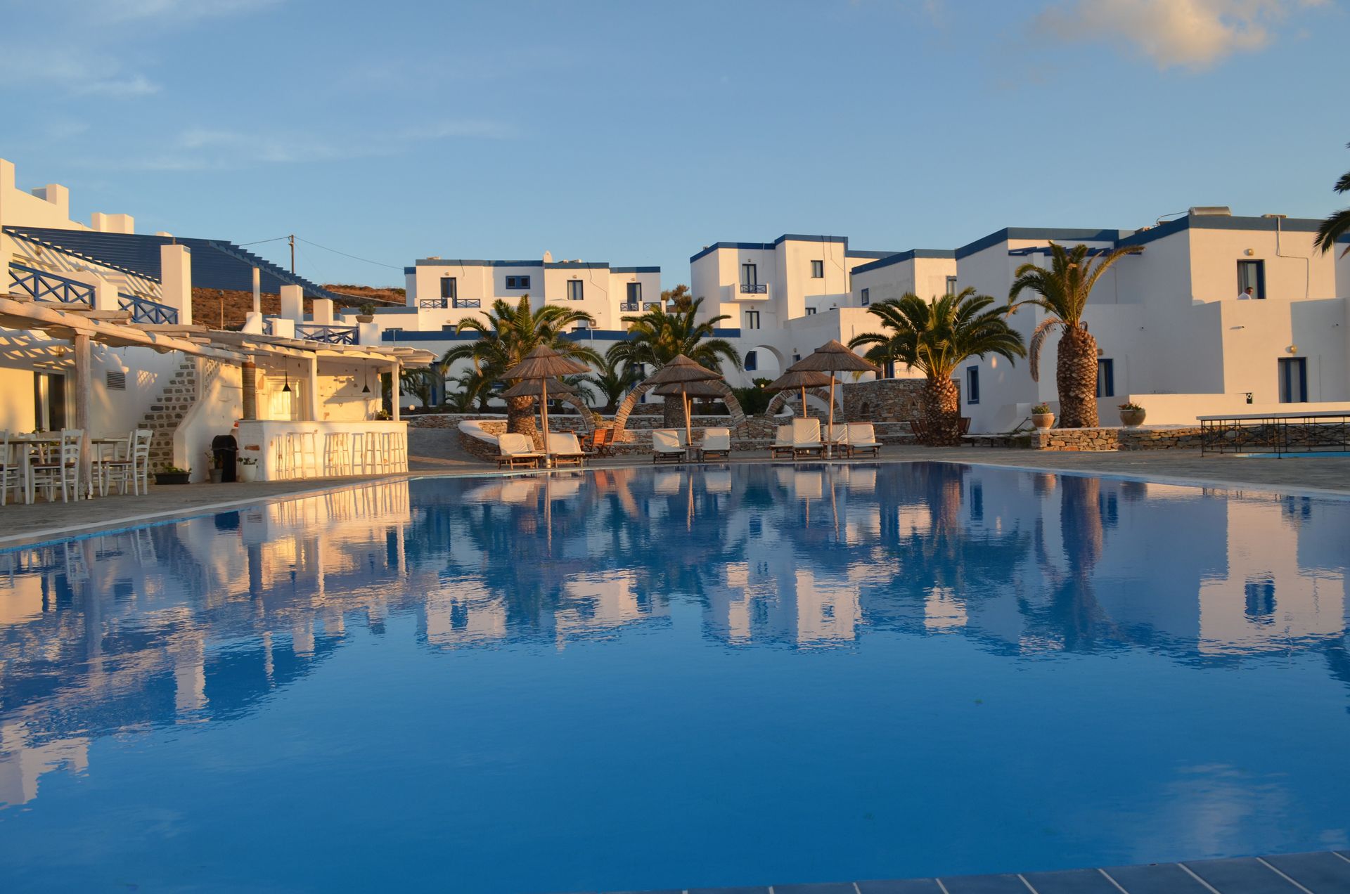 Queen Suite with outdoor Hot Tub & Pnoramic direct Sea View