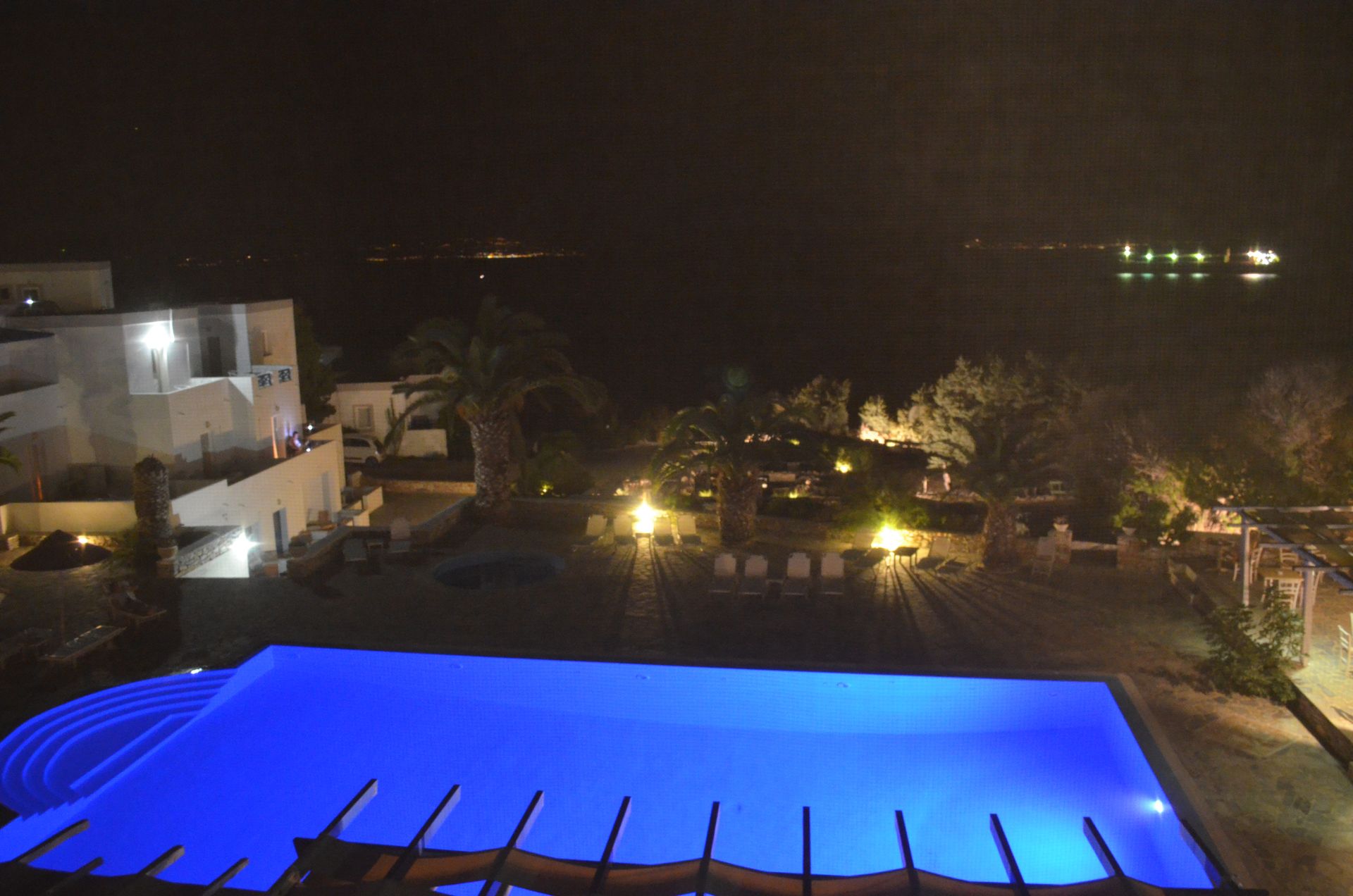 Executive Suite with outdoor Hot Tub & Panoramic direct Sea View