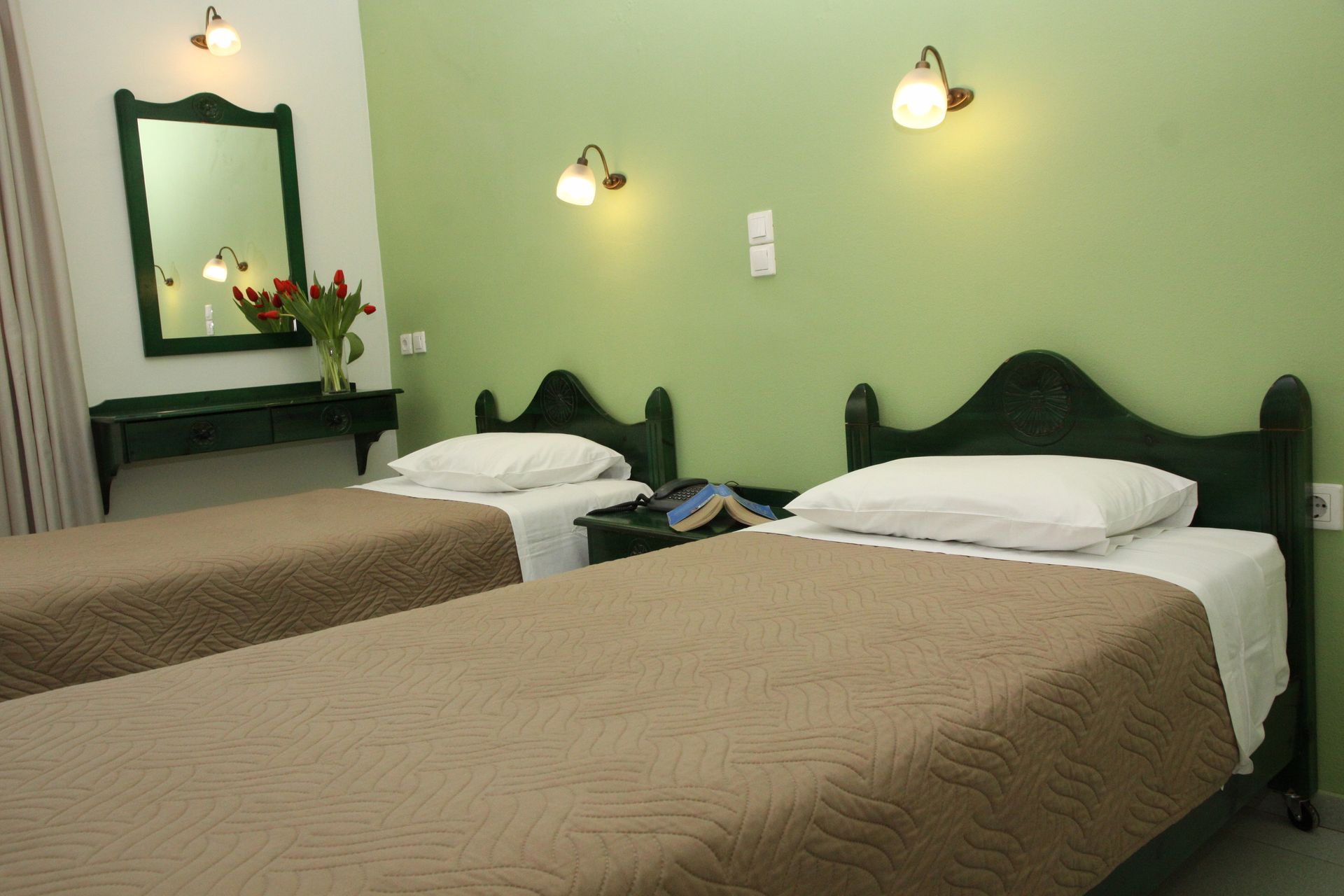 One Bedroom Apartment with Mountain or Pool View