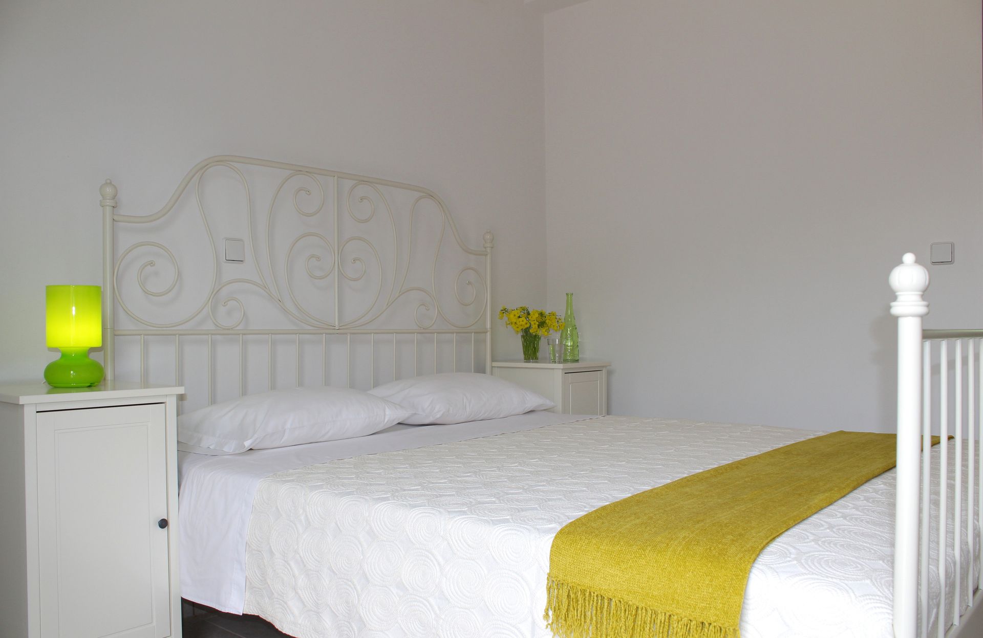 One-Bedroom Apartment with Balcony