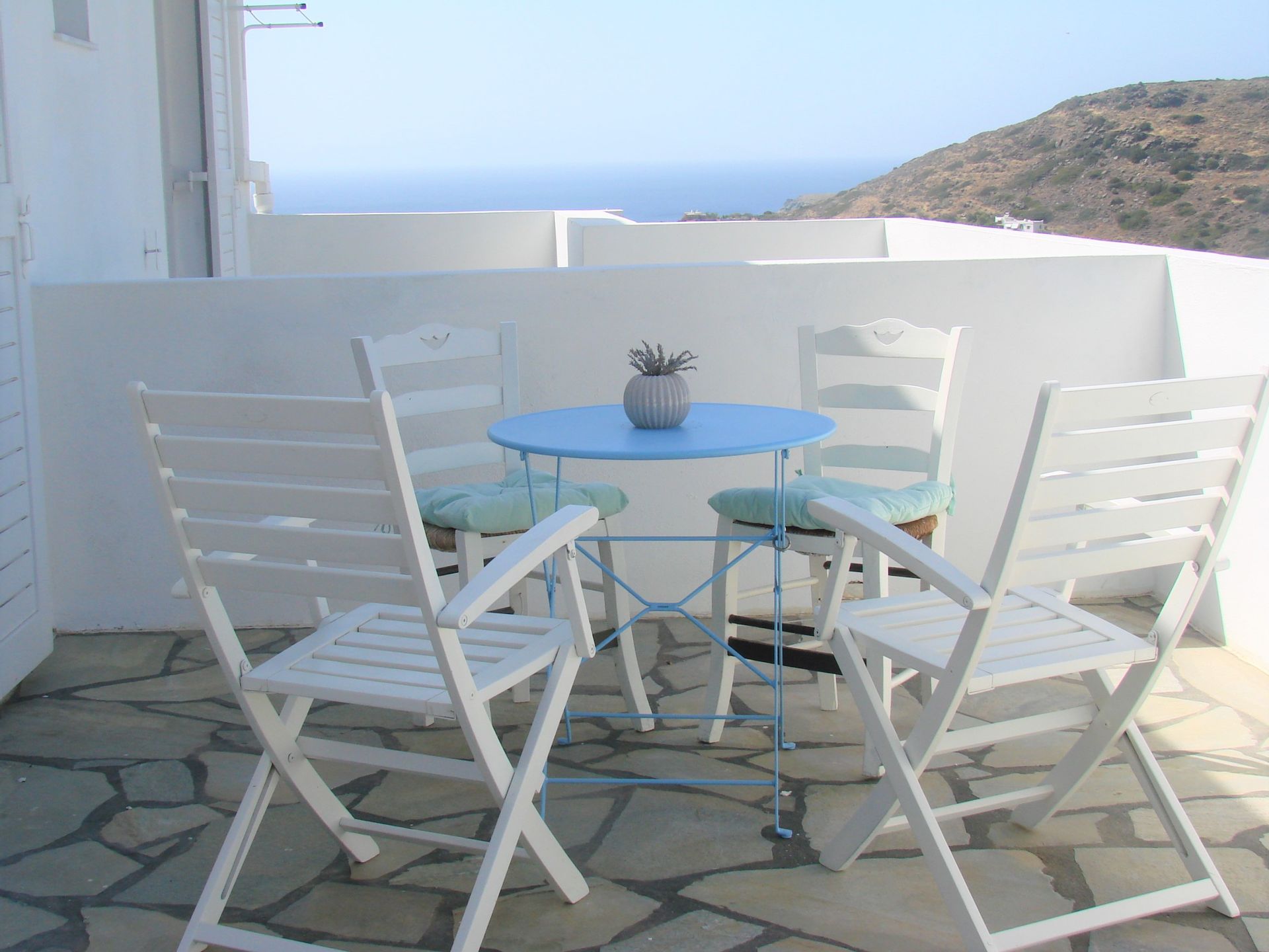 Family Apartment with Sea and Mountain view (2-4 persons)