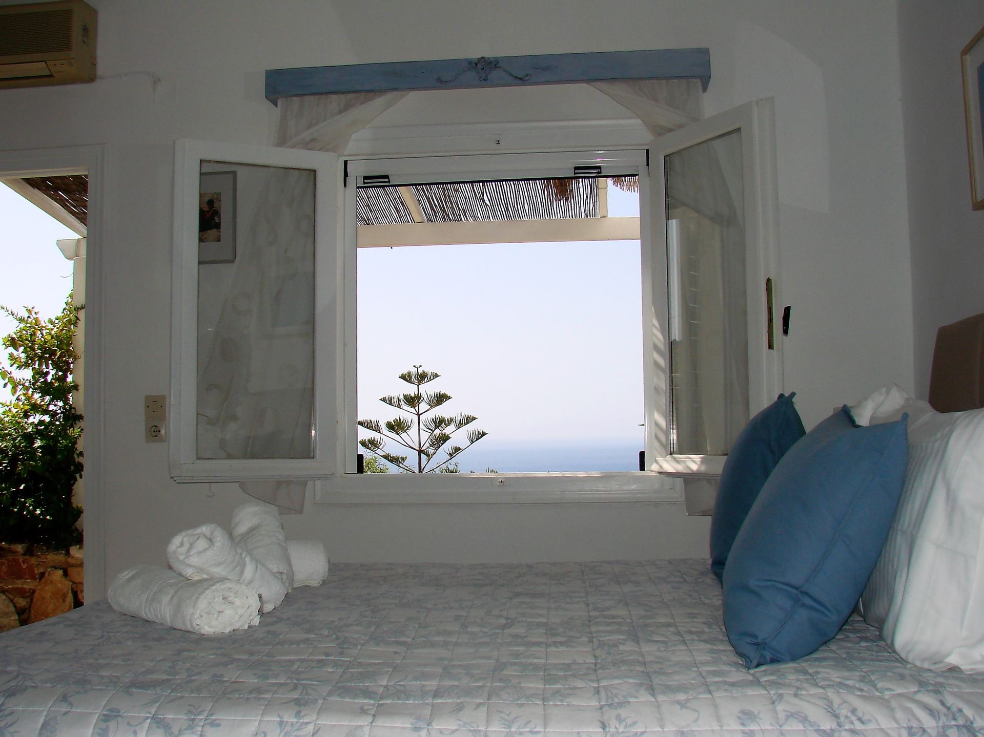 Cycladic Studio with Aegean view