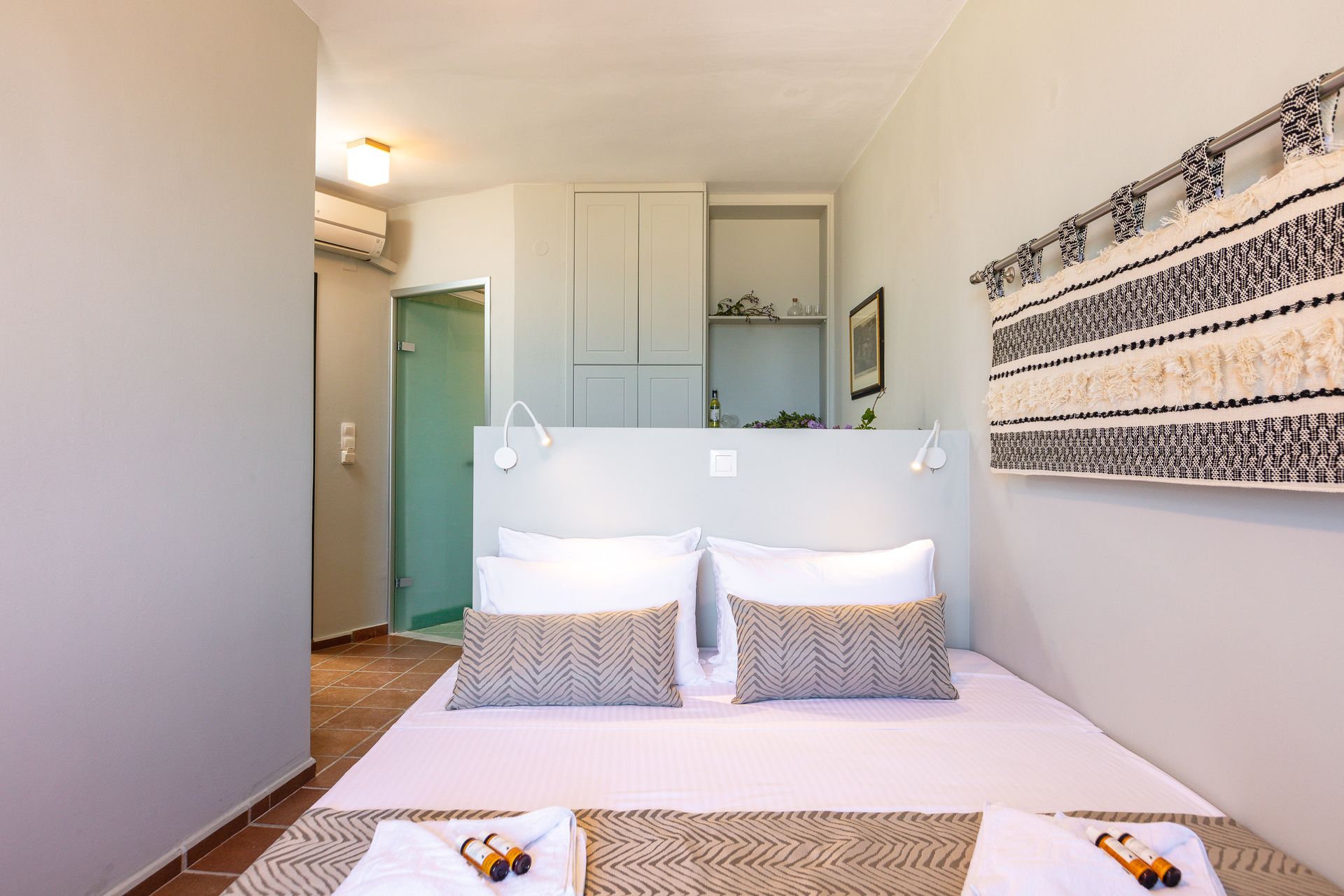 Standard Double or Twin room with sea view