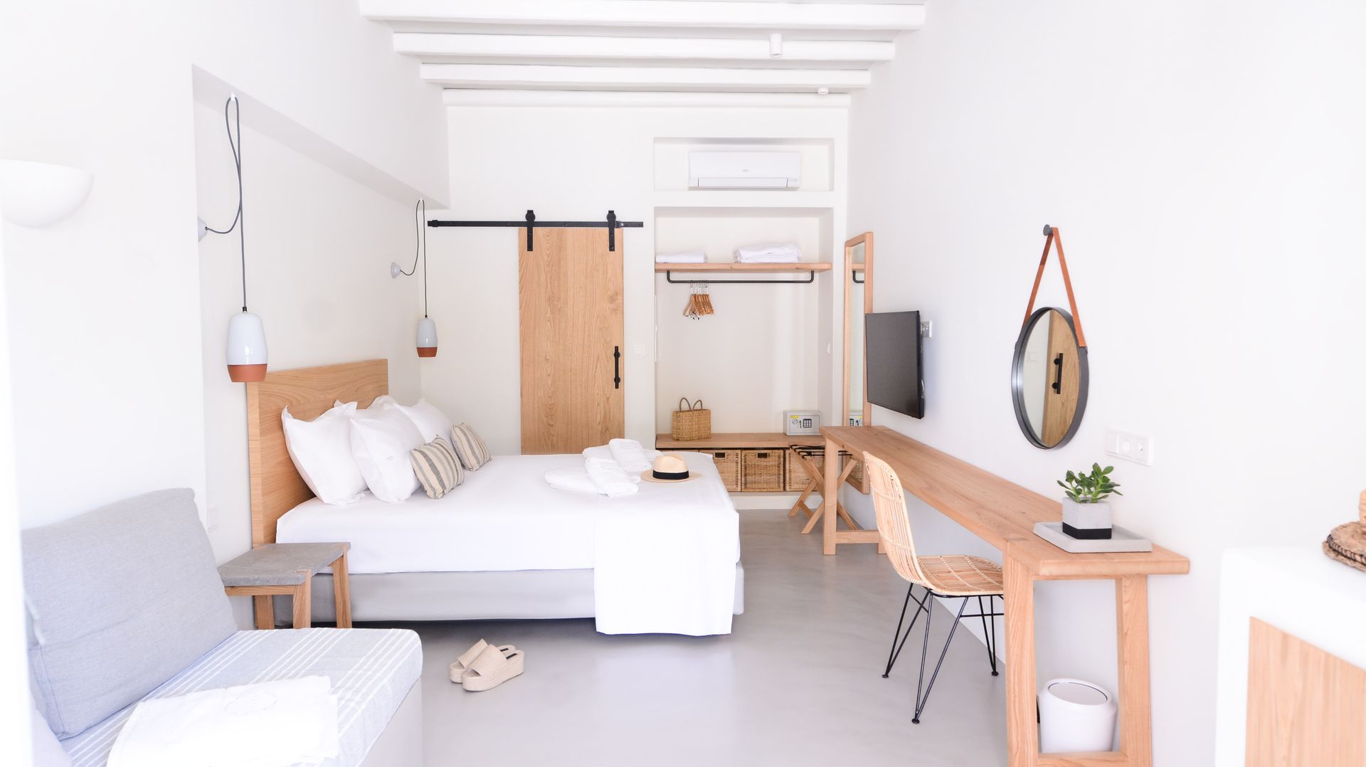 Suite 1