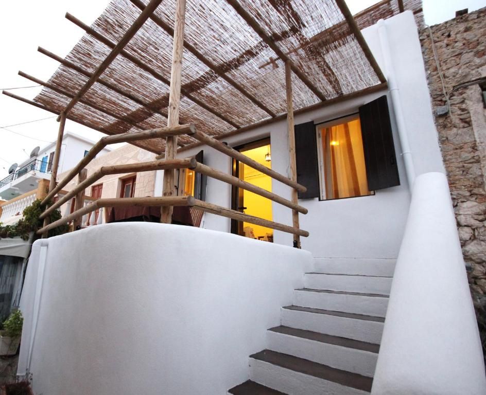 Atlantis White House