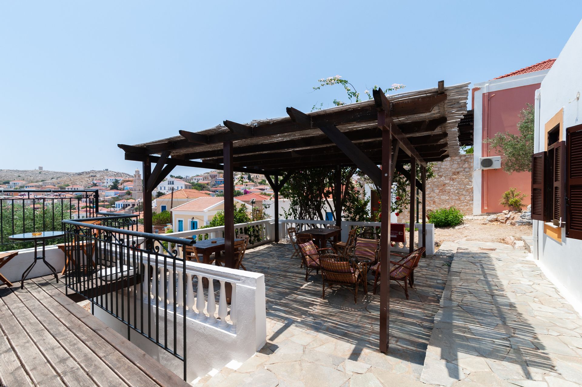 Kiki Standard Studio