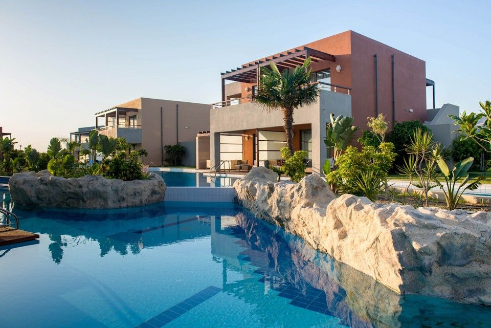 Double Swim-up Room