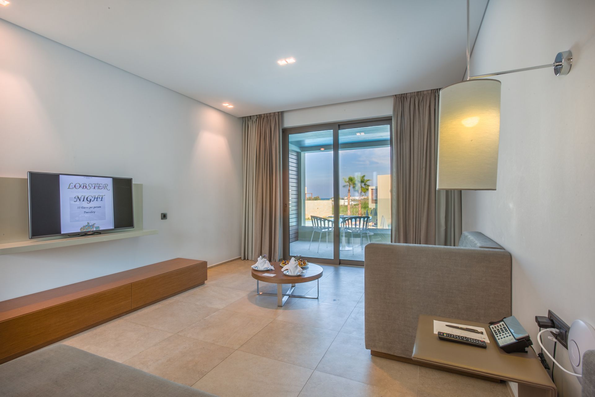 Executive Suite with Two Bedrooms Pool or Sea view