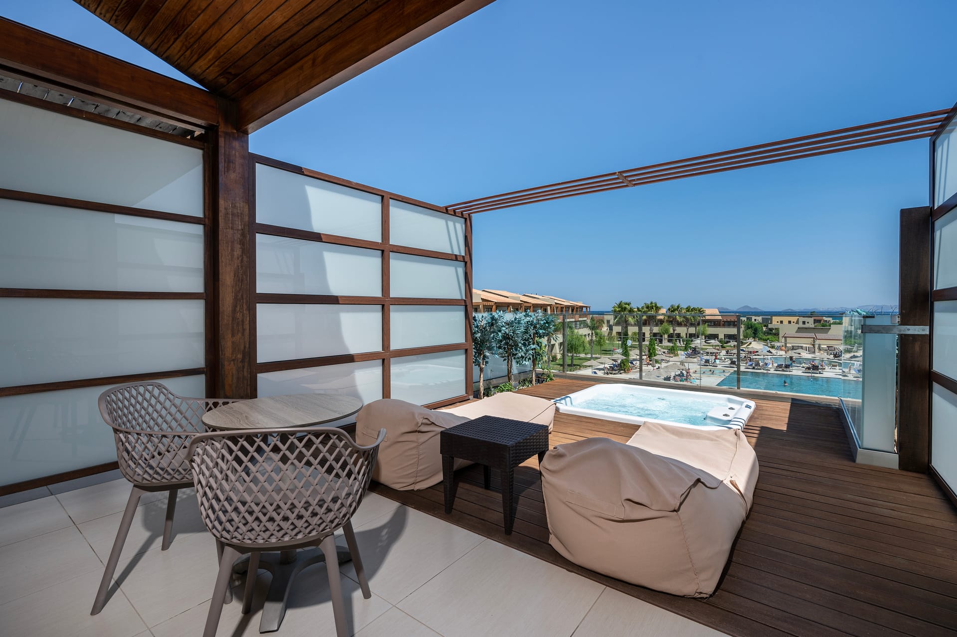 Double Room Sea view with outdoor Jacuzzi 18+