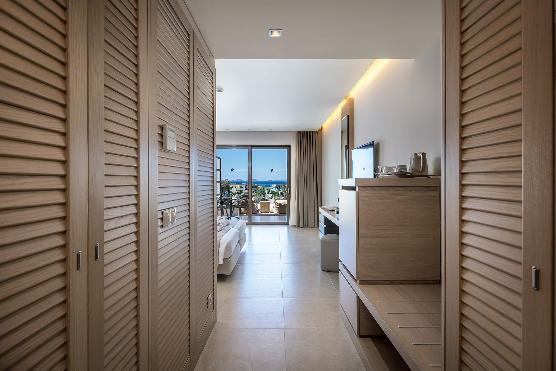 Double Room Sea view with outdoor Jacuzzi 18+