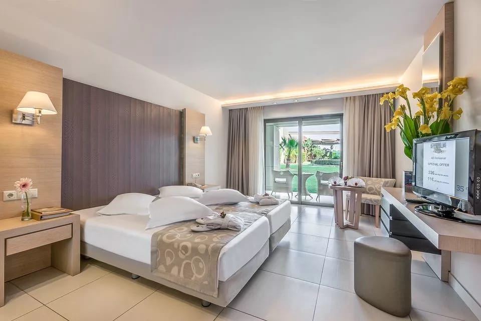 Double Room for Single Use