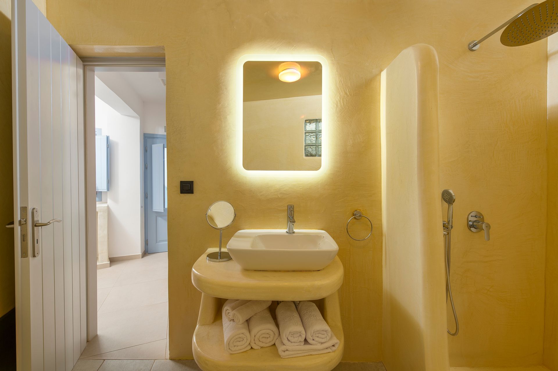 Triple Suite | Outdoor Jacuzzi