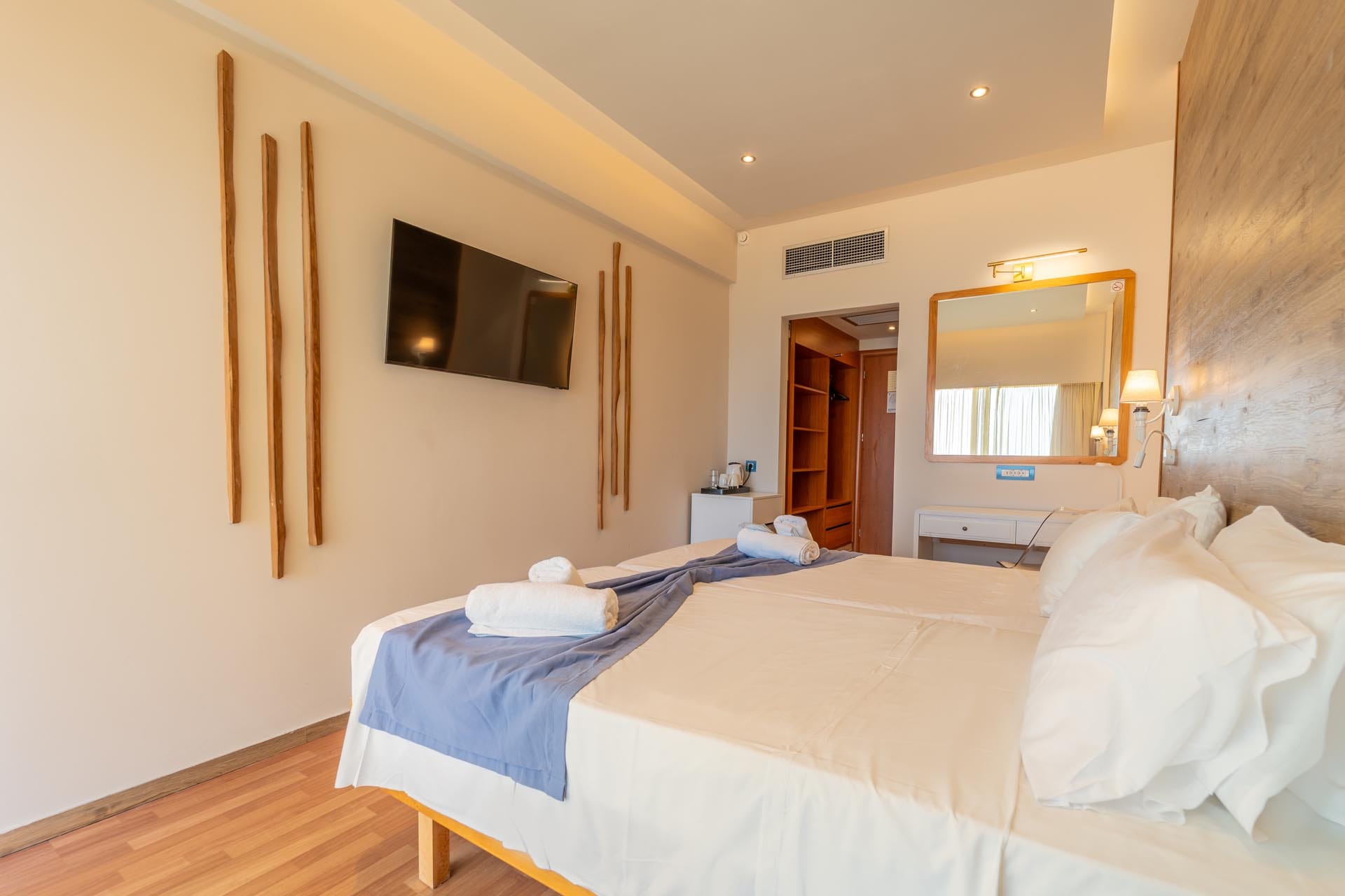 Partial Sea View Room