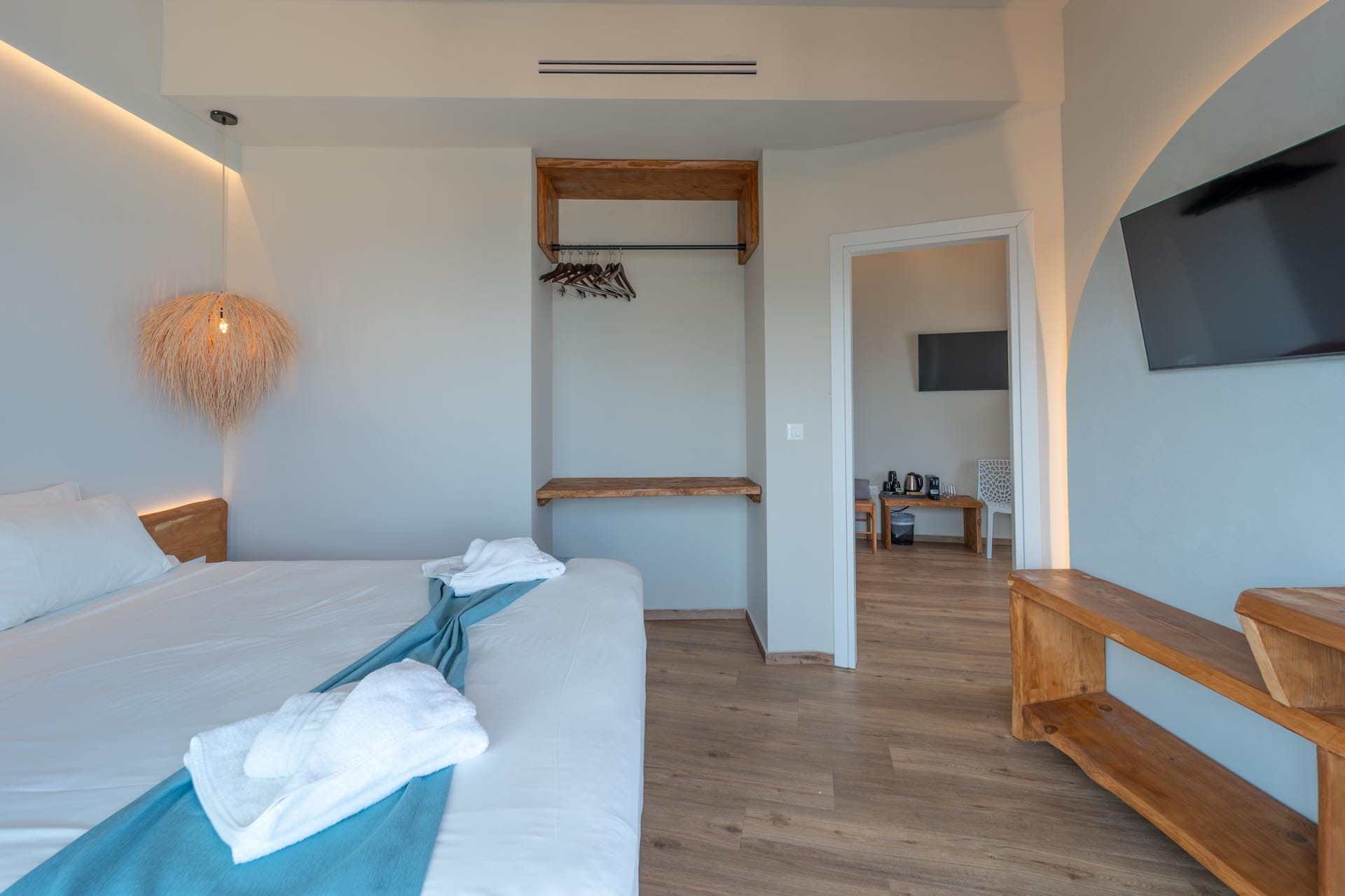 Deluxe Suite Pool View